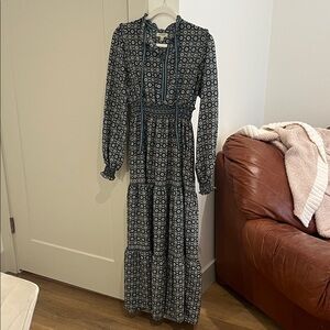 Max Studio Navy Blue Floral Long Sleeve Dress